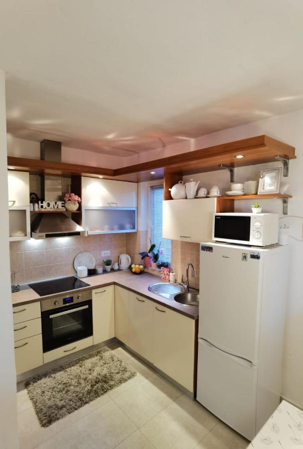 Apartman Sara เปรโก ภายนอก รูปภาพ