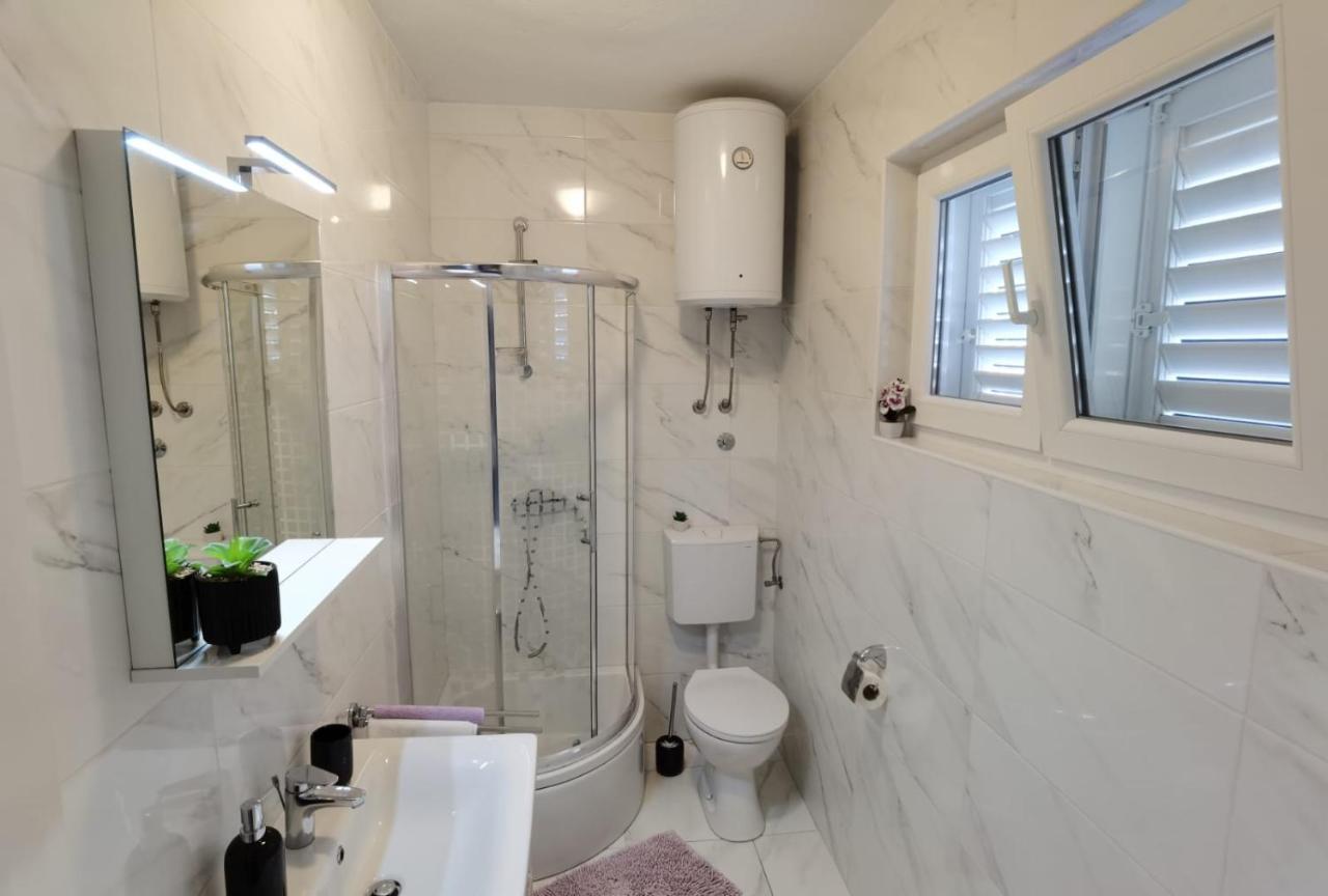 Apartman Sara เปรโก ภายนอก รูปภาพ